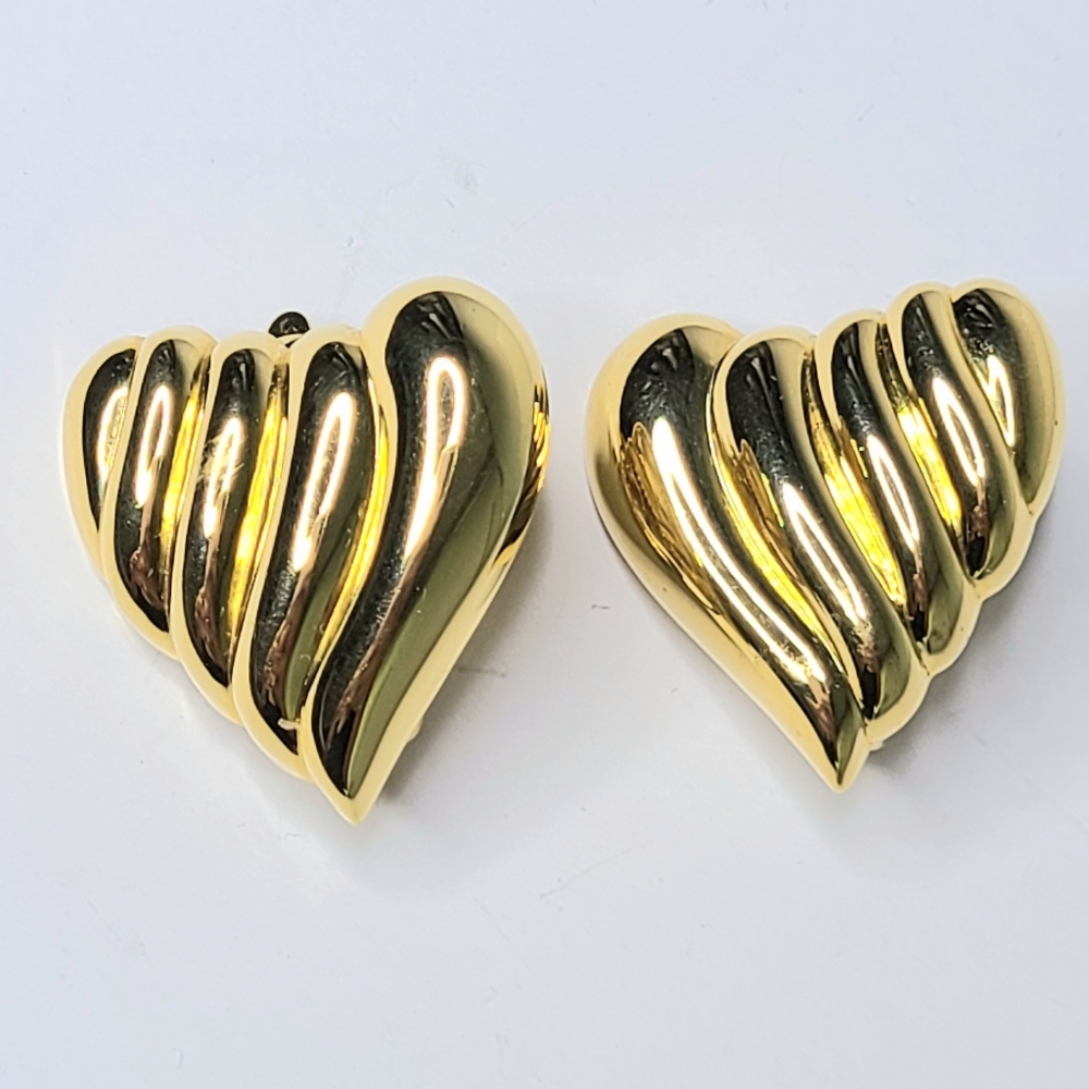 Trifari Gold Tone Heart Vintage Clip-On Earrings